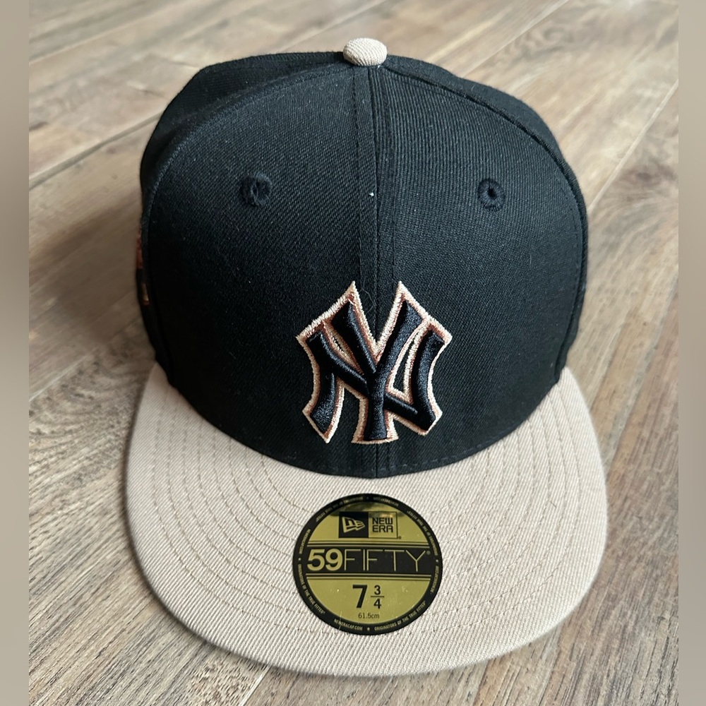 New Era Black and Cream 59FIFTY NY Cap